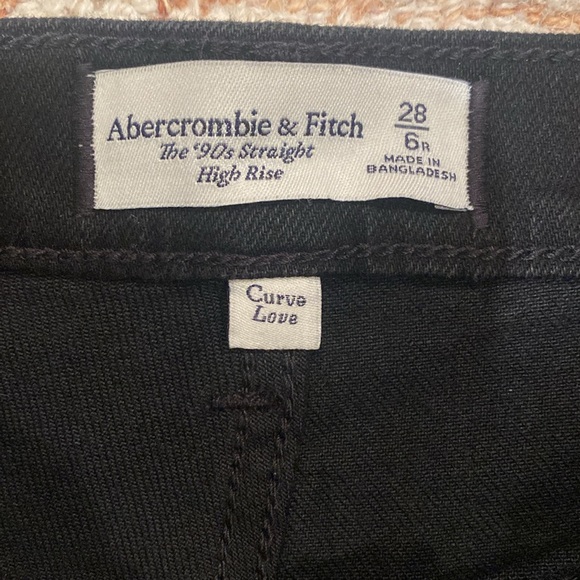 Brand New Abercrombie Jeans - Picture 3 of 4